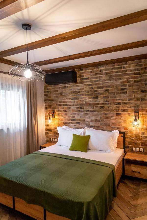 Hotel Hunters House Ezerets Dış mekan fotoğraf