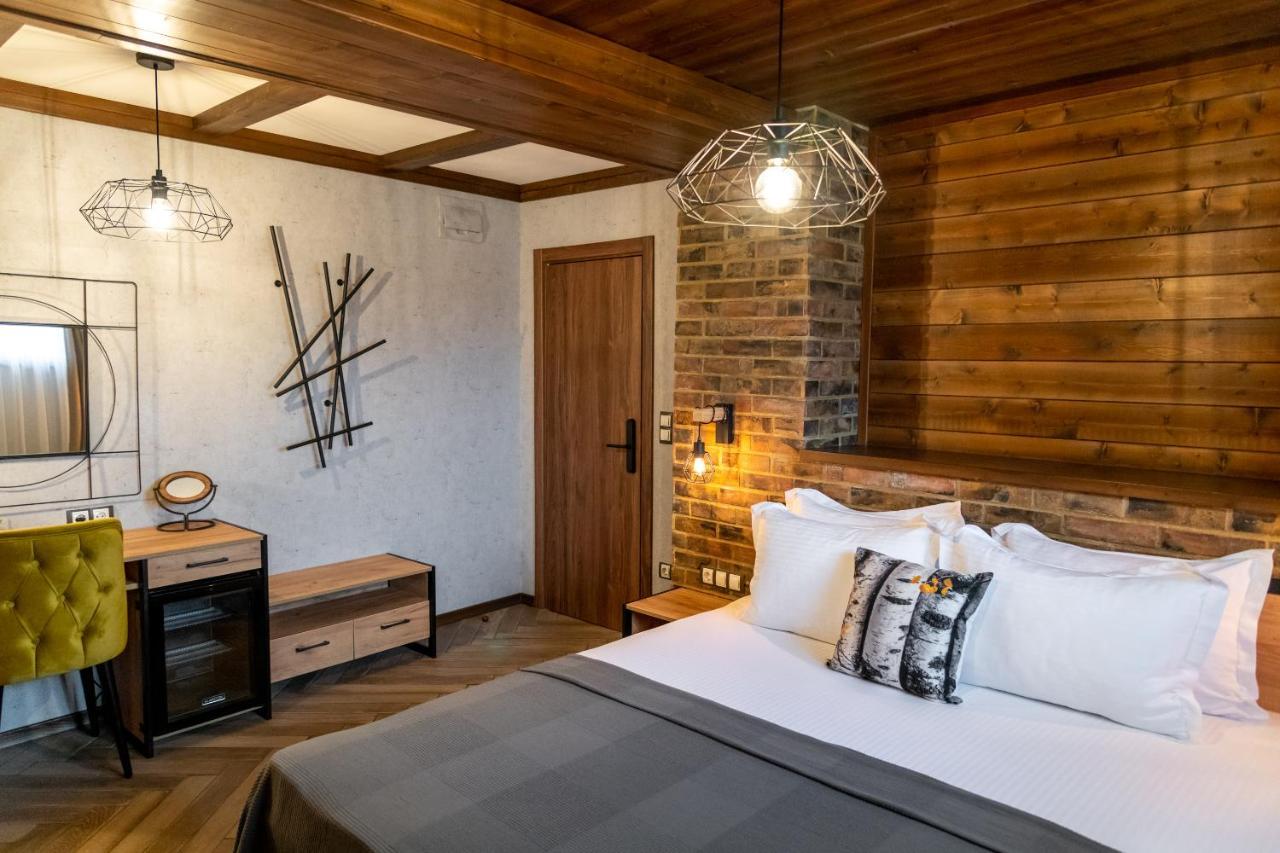 Hotel Hunters House Ezerets Dış mekan fotoğraf